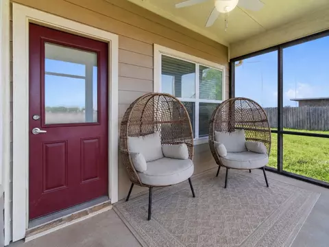 Exterior - 824 E Northside Dr, Pilot Point, TX 76258 photo 3 of 5