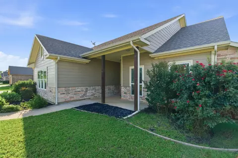 Other - 824 E Northside Dr, Pilot Point, TX 76258 photo 1 of 1