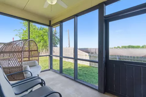 Exterior - 824 E Northside Dr, Pilot Point, TX 76258 photo 3 of 5