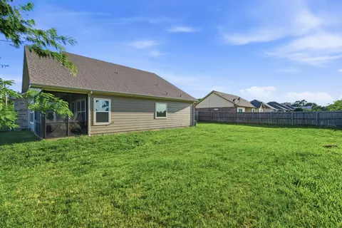 Exterior - 824 E Northside Dr, Pilot Point, TX 76258 photo 1 of 5