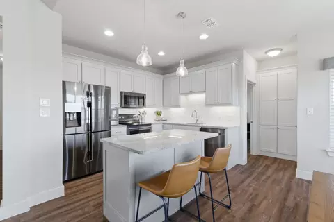 824 E Northside Dr, Pilot Point, TX 76258