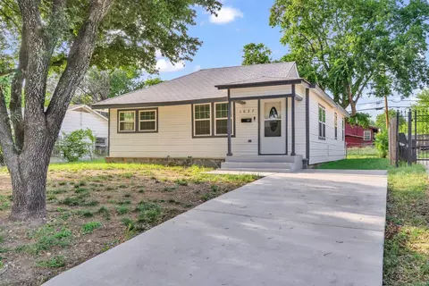 1037 E Cantey St, Fort Worth, TX 76104