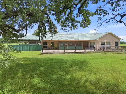 1001 El Rancho Rio, Bridgeport, TX 76426