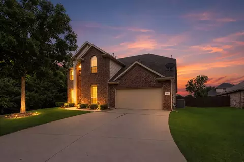1300 Bellingham Cir, Glenn Heights, TX 75154