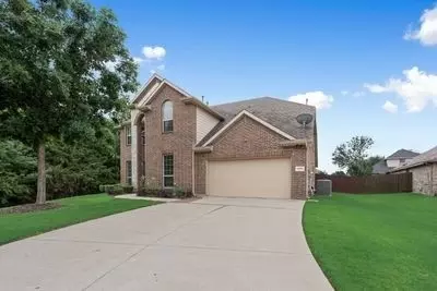 1300 Bellingham Cir, Glenn Heights, TX 75154