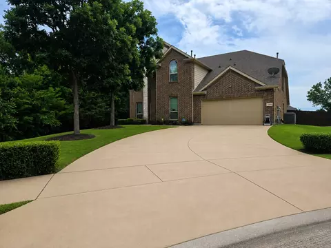 1300 Bellingham Cir, Glenn Heights, TX 75154