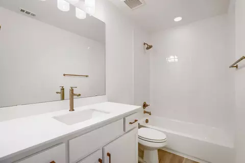 Bath - 791 Falls Dr, Prosper, TX 75078 photo 5 of 7