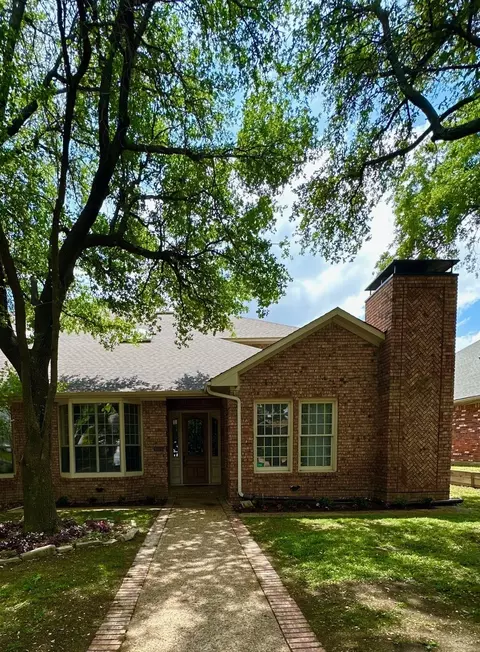 9324 Moss Farm Ln, Dallas, TX 75243