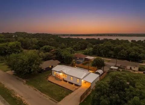 3909 Valley Ridge Dr, Granbury, TX 76048