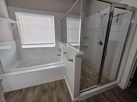 Bath - 3250 Springfield Rd, Springtown, TX 76082 photo 2 of 2