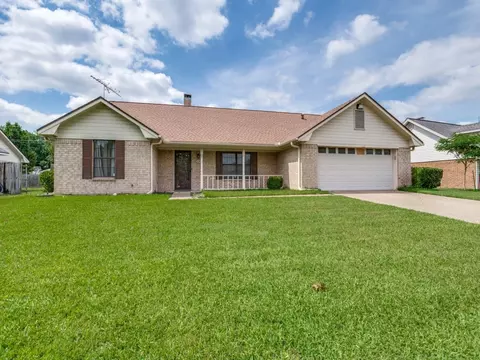 504 Lexington Dr, Corsicana, TX 75110