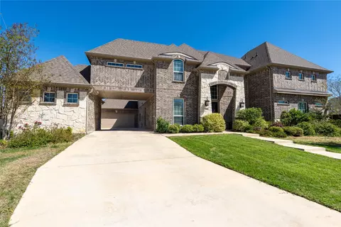 508 Tennington Ln, Shady Shores, TX 76208