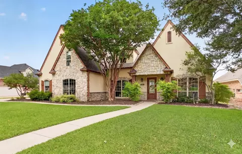 7605 Royal Troon Dr, Fort Worth, TX 76179