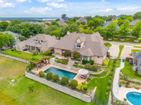 7605 Royal Troon Dr, Fort Worth, TX 76179