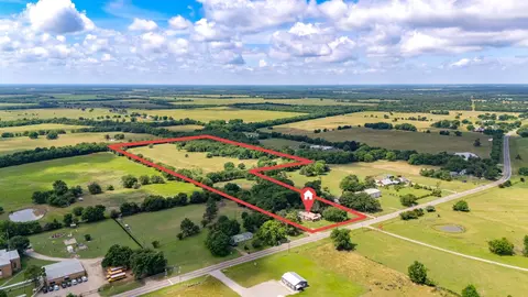 419 W Main St, Pecan Gap, TX 75469