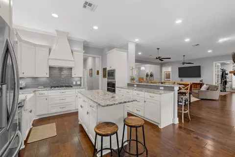 Kitchen - 2040 Brook Arbor Ct, Mcgregor, TX 76657 photo 1 of 3