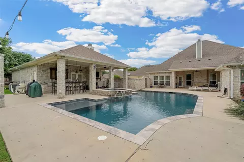 Exterior - 2040 Brook Arbor Ct, Mcgregor, TX 76657 photo 3 of 7
