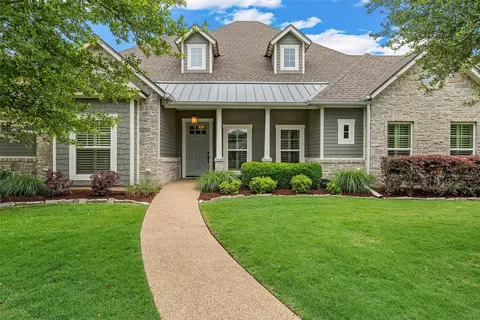 Exterior - 2040 Brook Arbor Ct, Mcgregor, TX 76657 photo 5 of 7