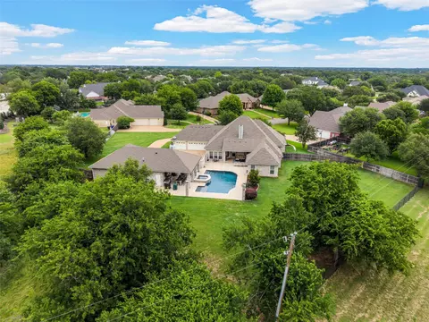 View/Area - 2040 Brook Arbor Ct, Mcgregor, TX 76657 photo 2 of 4