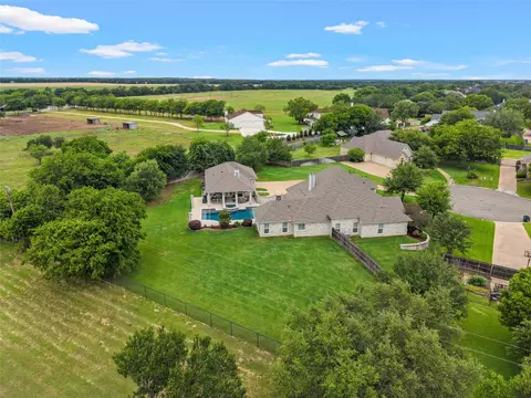 View/Area - 2040 Brook Arbor Ct, Mcgregor, TX 76657 photo 4 of 4