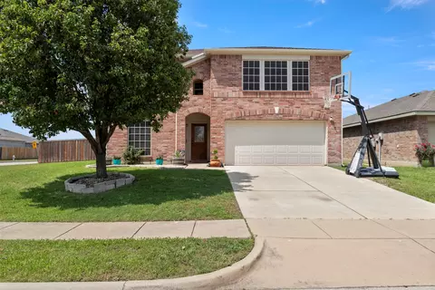 1303 Feather Crest Dr, Krum, TX 76249