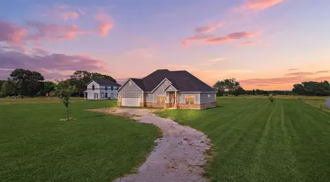 987 County Road 4125, Campbell, TX 75422