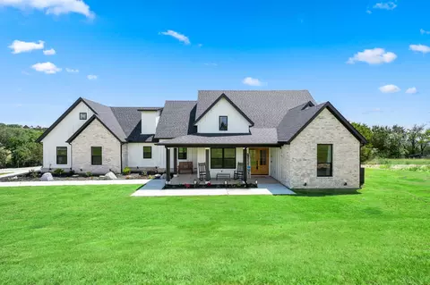5675 Compass Way, Bluff Dale, TX 76433