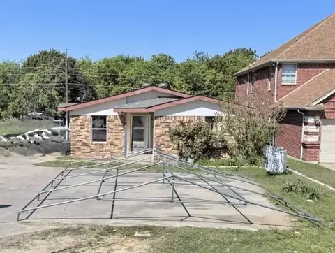 2917 Chestnut Ave, Fort Worth, TX 76106