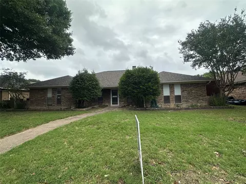 13114 Halwin Cir, Dallas, TX 75243