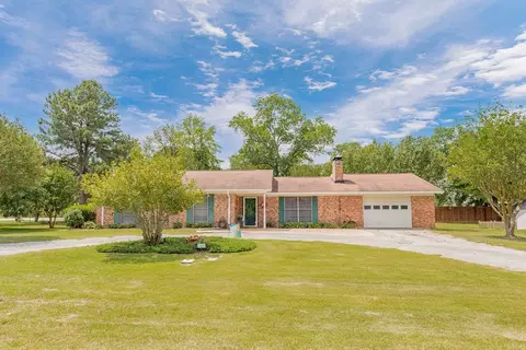 324 Texas Dr, Hideaway, TX 75771