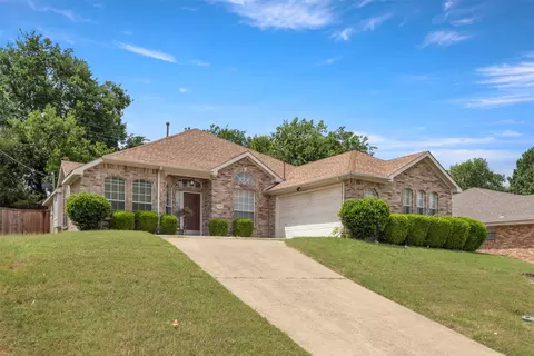 520 Jeff Grimes Blvd, Desoto, TX 75115