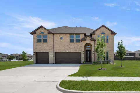 2303 Goldfinch Dr, Mansfield, TX 76063