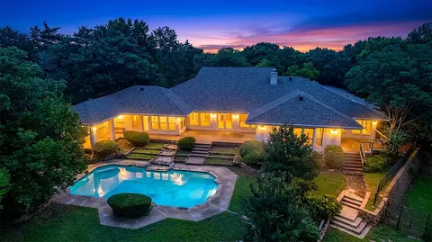 933 Mobley Rd, Cedar Hill, TX 75104
