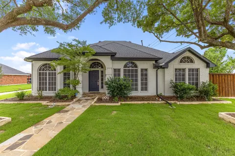 2236 Tanglewood St, Mesquite, TX 75181