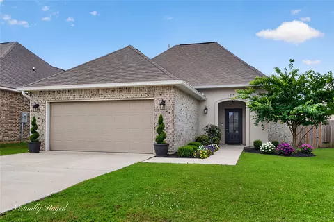 217 Pilatus Dr, Shreveport, LA 71106