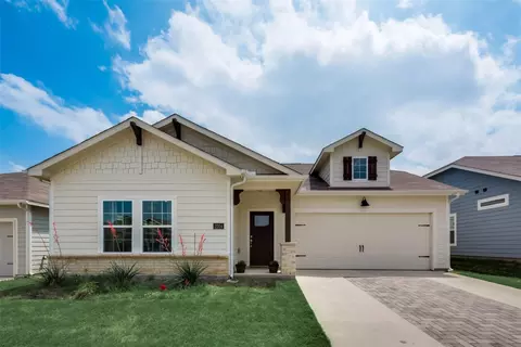 2204 Paxton Way, Denton, TX 76209