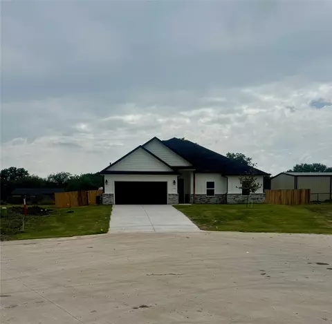 300 Copper Penny Ct, Palmer, TX 75152