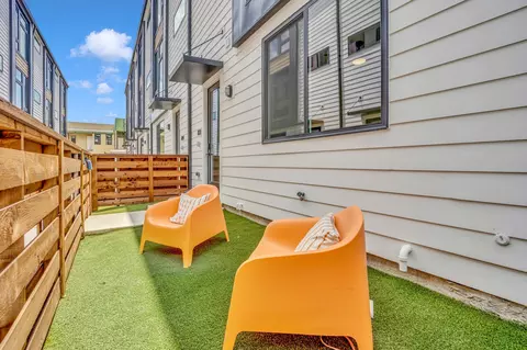 3612 San Jacinto #101, Dallas, TX 75204