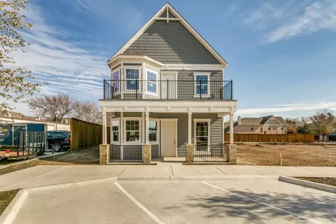 560 S Coppell Rd #E, Coppell, TX 75019