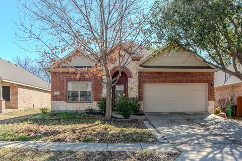 2128 Jonathan Creek Dr, Little Elm, TX 75068