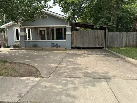 3620 Meadowbrook Dr, Fort Worth, TX 76103