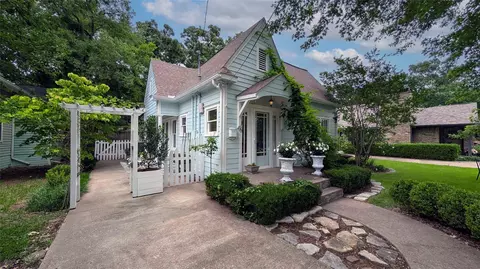 1106 Tucker St, Mckinney, TX 75069