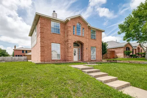 2416 Redfield Dr, Mesquite, TX 75181