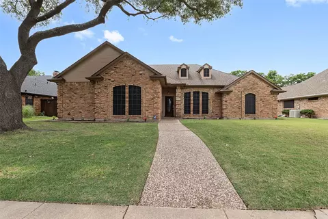 3114 Oak Trail Dr, Rowlett, TX 75088