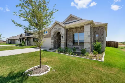 1969 Daybreak Dr, Alvarado, TX 76009