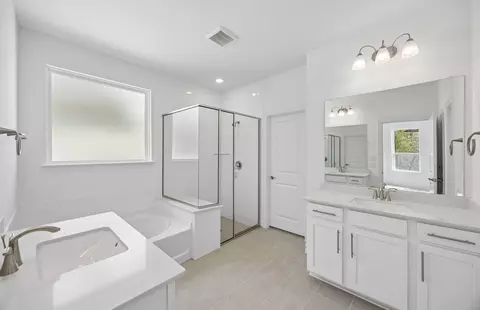 Bath - 3017 Cliffside Dr, Celina, TX 75009 photo 2 of 6