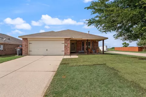 300 Meadow View Ln, Anna, TX 75409
