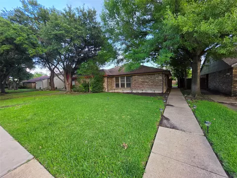 3038 Modella Ave, Dallas, TX 75229