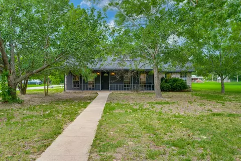 448 S Bryson St, Bogata, TX 75417