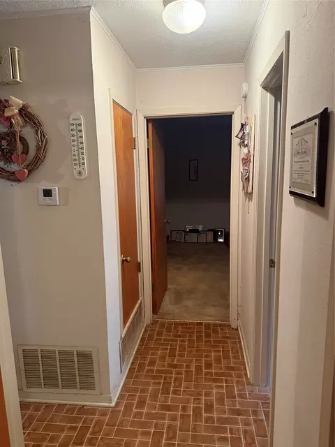 Entry Way - 25362 Fm-137, Petty, TX 75470 photo 1 of 1